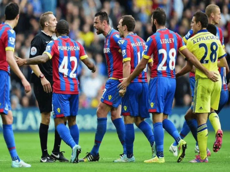 水晶宫vs利兹联：布伦南-约翰逊、伊斯梅拉-萨尔首发，卡尔弗特-勒温、卢卡斯-恩梅加出战